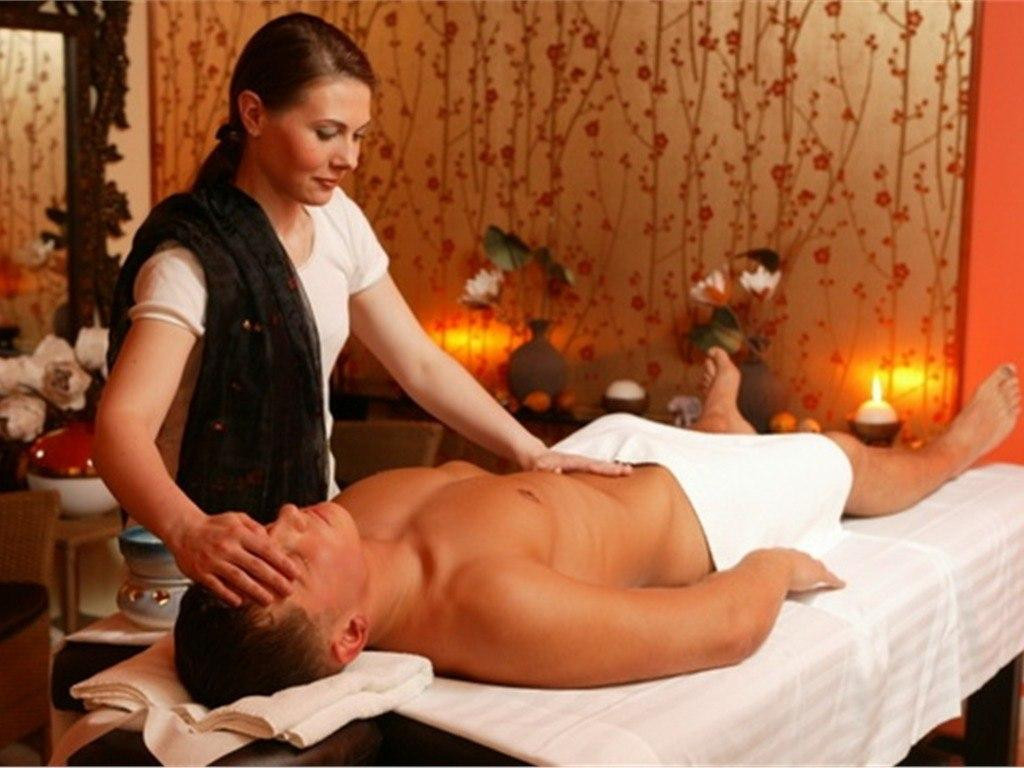 Обучение азам голого массажа