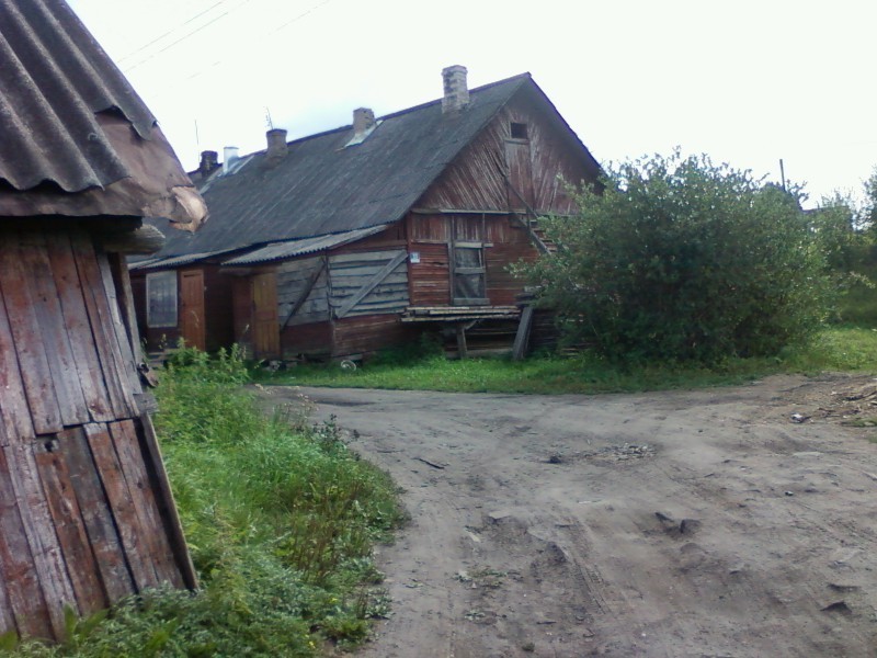 Отдам даром дом в московской области. Деревянный дом даром. Отдам дом в деревне. Даром дома.