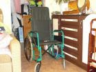 Инвалидное кресло-каталка...