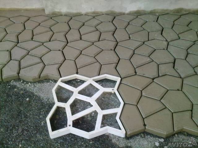 форма для бетона садовая дорожка