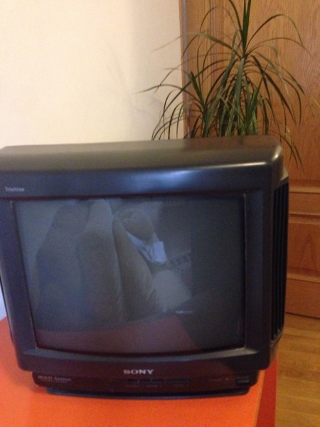 Ремонт телевизора sony trinitron. Сони тринитрон 21 дюйм. Телевизор сони тринитрон. Sony Trinitron 14 дюймов. Телевизор Sony Trinitron 1996.