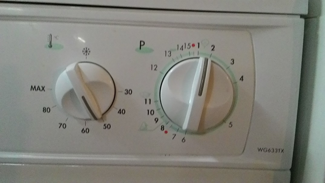 Как выглядит индезит. Индезит стиральная машина 2005. Стиральная машина Индезит 421w. Термостат для стиральной машины Индезит wg633tx.