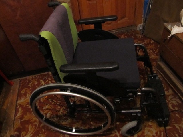 Авито инвалидные коляски б у купить. Инвалидная коляска отдам даром. Инвалидная коляска отдам даром объявления 2023 года. Реклама инвалидных колясок. Инвалидная коляска с электроприводом отдам даром Екатеринбург.