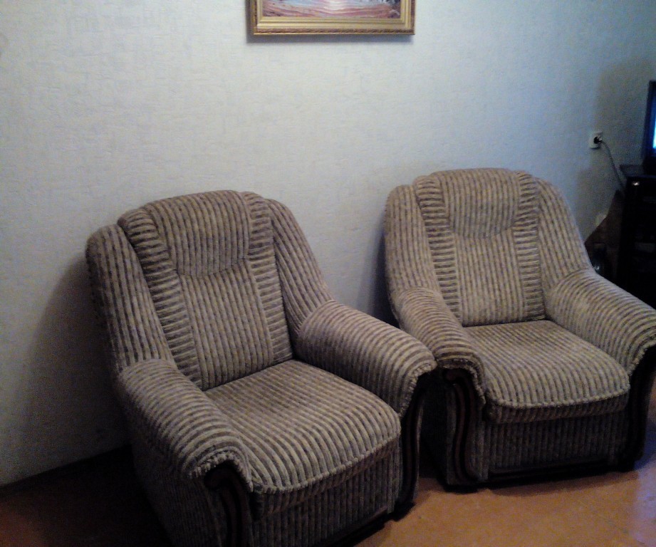 Авито мебель кресло диван. Бэушные кресла. Бэушную мебель. Комплект диван и 2 кресла в базовой комплектации до 20000. Диван кресло б/у.