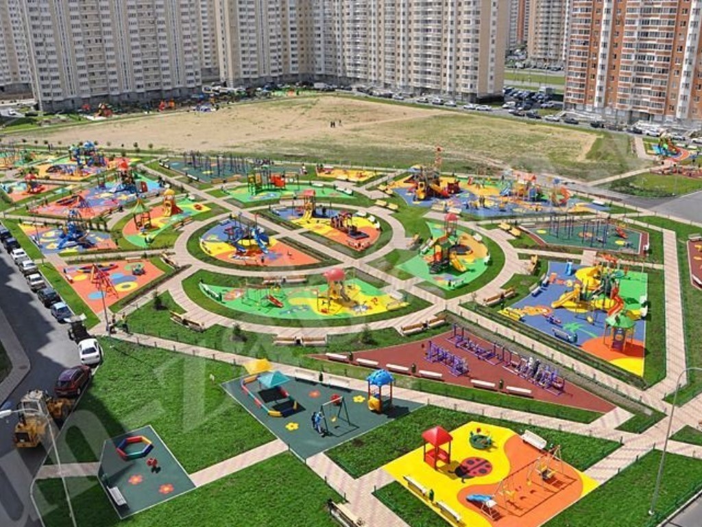 Самая большая площадка в москве. Детская площадка Некрасовка парк. Детская площадка в Некрасовке самая большая. Парк Некрасовка Москва. ЖК Некрасовка парк.