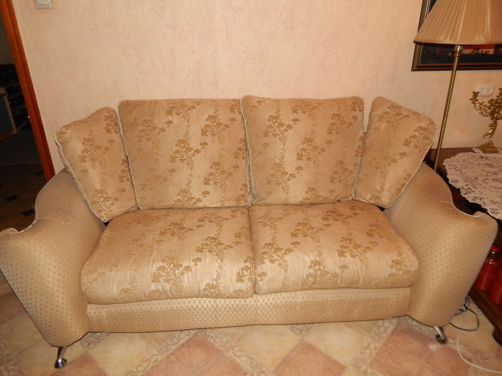 Авито мебель кресло диван. Диван кресло б/у. Мебель даром Тольятти. Диван кресло Тольятти. Мягкий.