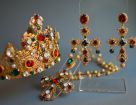 Корона в стиле Dolche&Gabbana