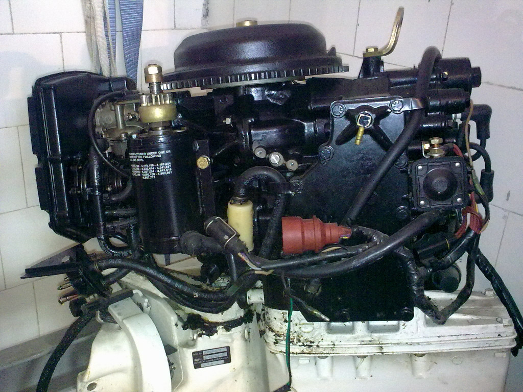  моторы по зап/частям от 3 до 100 л.с в Симферополе - Барахолка .