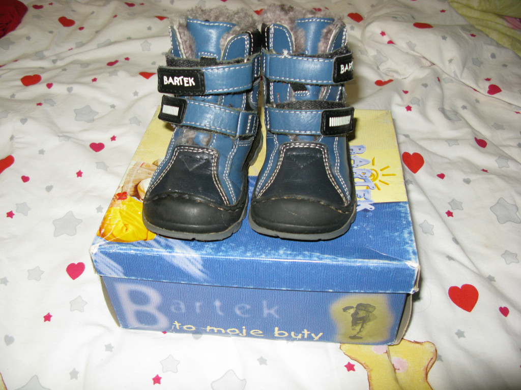Bartek детская обувь сапоги. Ботинки на мальчика 21 р. Зимняя обувь 21 размер мальчику. Ботинки на шнурке Bartek для мальчика.