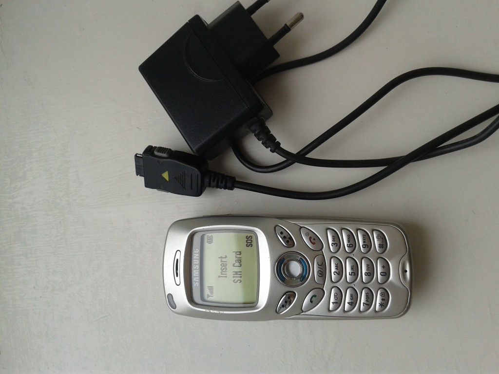 N 500 3. Samsung n500. Телефон Samsung SGH-n500. Зарядка для Samsung n500. Samsung n500 телефон.