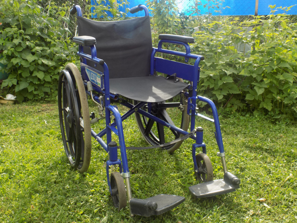 Авито инвалидные коляски б у купить. Инвалидные коляски б/у. Инвалидная б. Инвалидная туалетная т коляска. Инвалидная коляска ЗИП Владимирская.