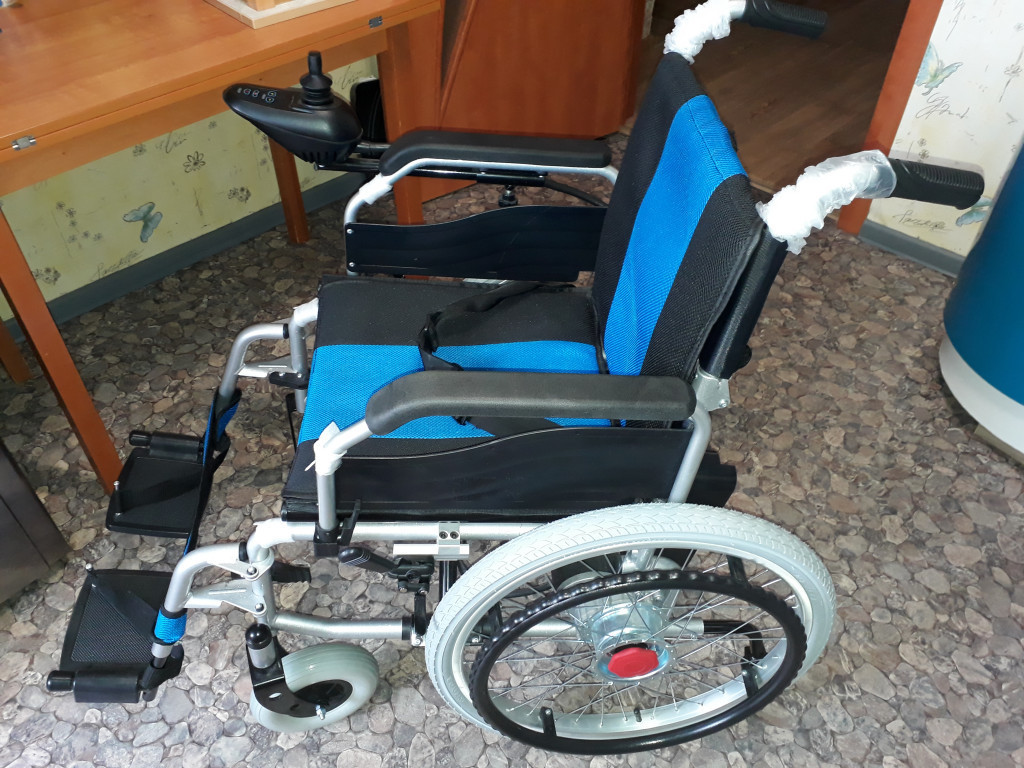 Куплю инвалидную коляску б у на авито. Электрическая кресло-коляска lk1036b. Инвалидные коляски даром. Инвалидная коляска новая. Инвалидная коляска с электроприводом.