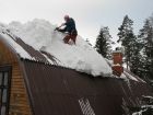 Уборка снега с крыш и территорий в Ижевске