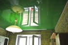 Глянцевые цветные натяжные потолки в омске в Омске