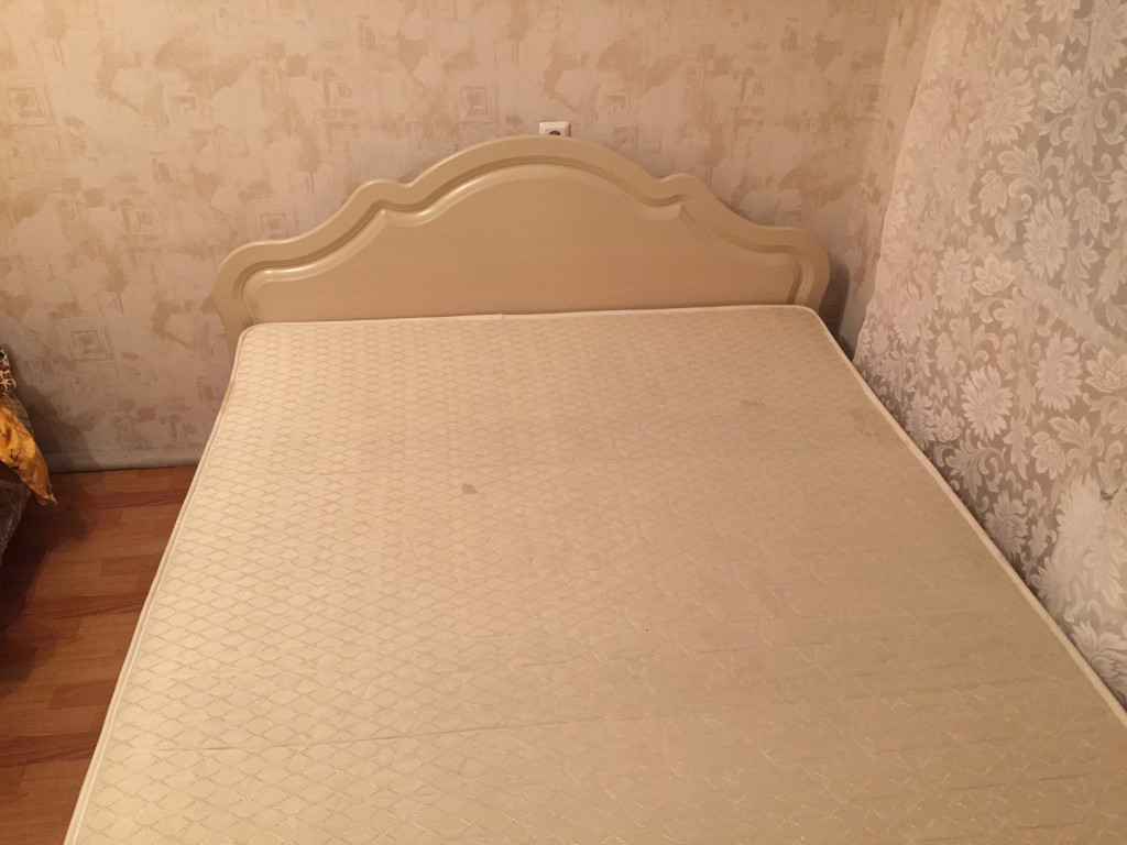 Продать кровать б у. В Самаре б/у кровати барахолка. Продам кровать ул Орджоникидзе 36 Уфа. Продам кровать 1,5 Петрозаводск. Продам бу кровати Сераген.