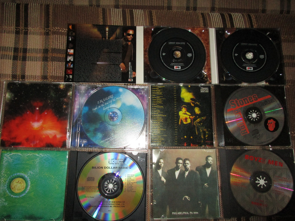 Продажа сд. SD диск 2000. СД диски 90-х. Коллекция музыкальных дисков. Диски СД 90х годов.