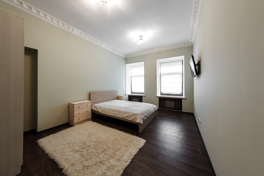 4 Bedroom Apartment 1 year Lease Saint Petersburg Russia. Куплю однокомнатную квартиру невского