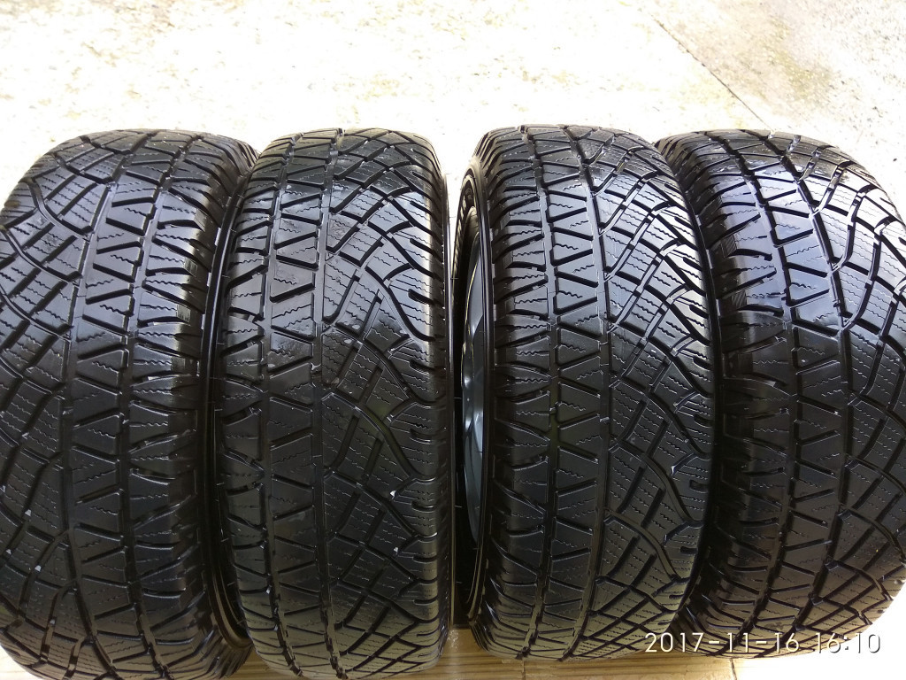 Кросс резина r17. Michelin Latitude Cross. Michelin Latitude Cross 265/70. Michelin Latitude Cross r20. Мишлен кросс 225/70р16.