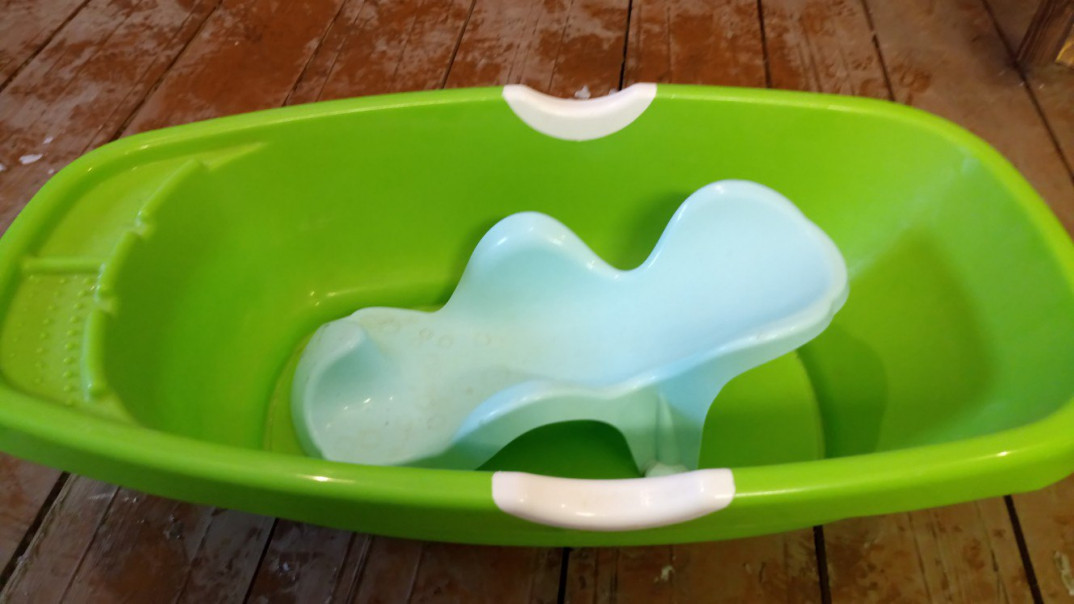 Ванночка магазин. Ванночка детская Wimi tyr8812. Пластиковая ванночка. Ванночка детская эмалированная. Ашан ванночка для купания.