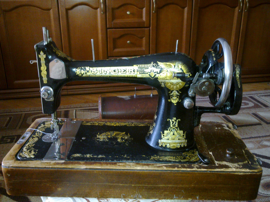 Продать машинку ручную. Швейная машинка (Zinger super 2001). Ручная швейная машинка (Zinger super 2001). Швейная машинка Zinger s760. Машинка Зингер 1840.