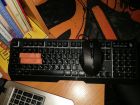 Клавиатура и мышь.