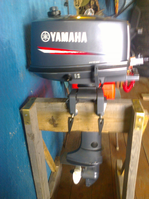 Лодочный мотор Yamaha 5. Мотор Ямаха 5 2х тактный. Купить ямаха 9.9 4 х тактный