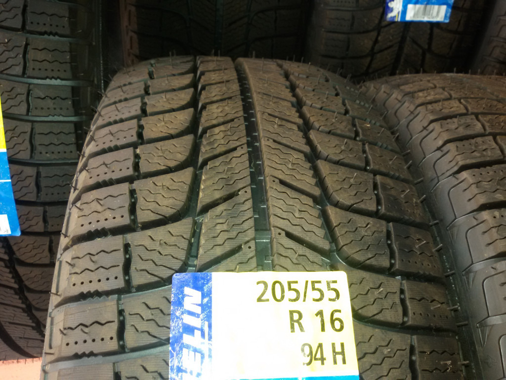 Michelin x ice 3 r16. 205 55 R16 Мишлен Икс айс. 205 55 R16 Мишлен Икс айс 3. Michelin x-Ice 205/55 r16 94h. Michelin x Ice Snow 205/55 r16.