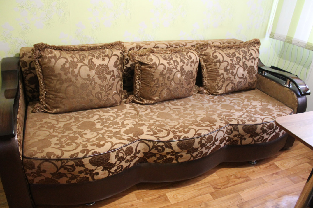 Авито энгельс диван. Диваны в Астрахани. Продам диван. Диваны в Астрахани в хорошие руки. Диван бу.