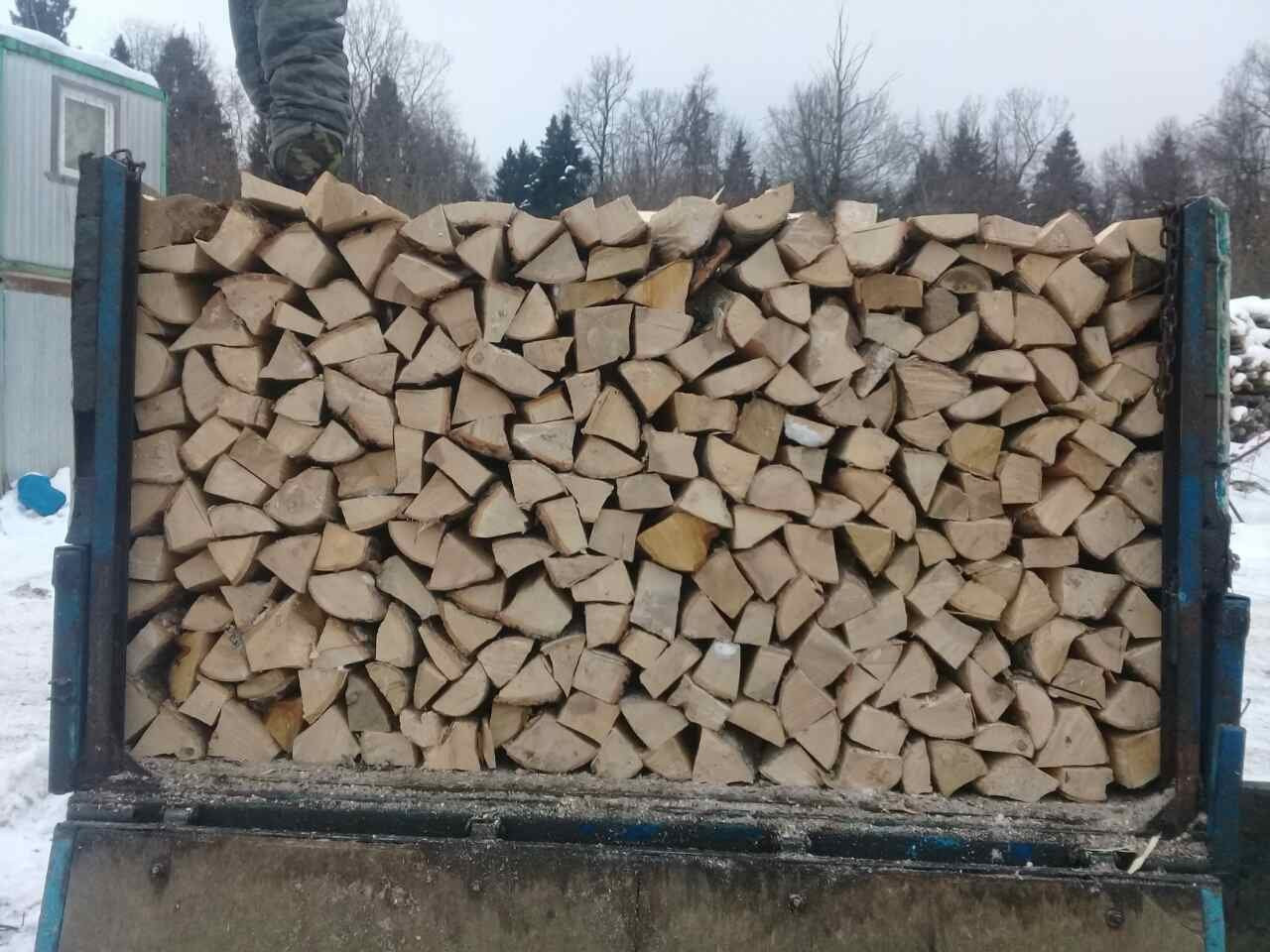 10 кубов дров. Дрова дубовые. Расколка дров. Объявление дрова колотые.