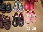 Продаю детскую обувь для девочек новую и б/у с 22-го по 25 р-р в Москве