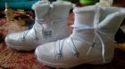 Продам белые новые женские,ботиночки в Томске