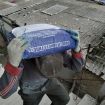 Подъём строительного материала сильные мужики в Омске