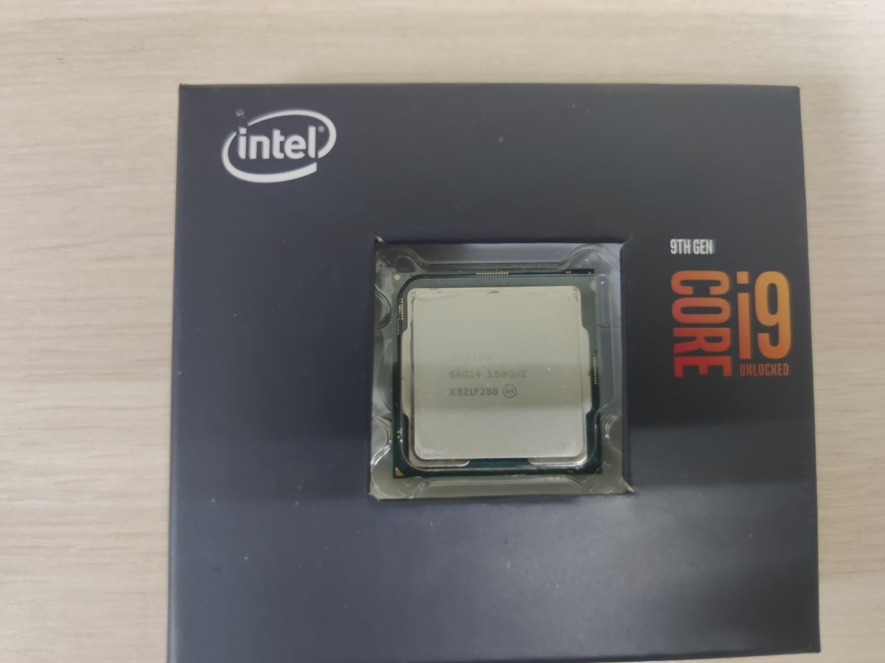 Intel core i7 9700f. Процессор Intel Core i7-9700f OEM. I7 9700f. Intel Core i7-9700f lga1151 v2, 8 x 3000 МГЦ. Процессор: Intel Core i7-9700f 8 ядер 8 потоков.