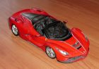 Машинка игрушка красная металл ferrari 20х7.5х4.5 см в Симферополе